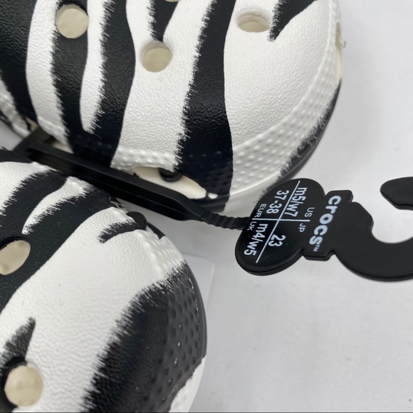 Crocs Zebra Classic Animal Print Clogs - Picture 12 of 14
